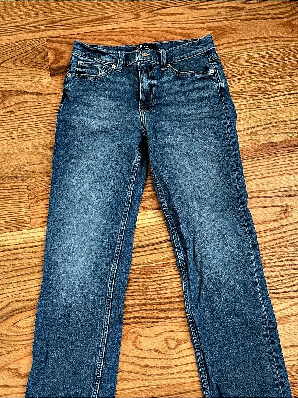 Gap Women's 90’s Straight Jeans